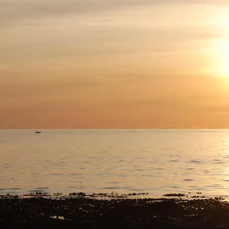 Semesterbostad Larsen Rorbu Lofoten *